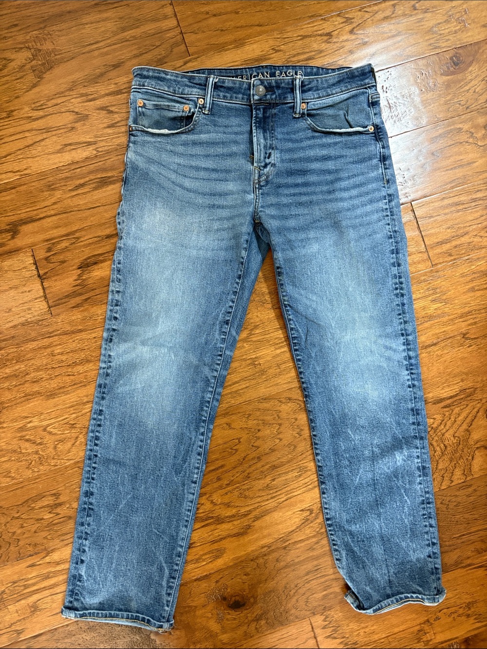 American Eagle Outfitters Men's Light-Medium Blue Slim Straight Jeans